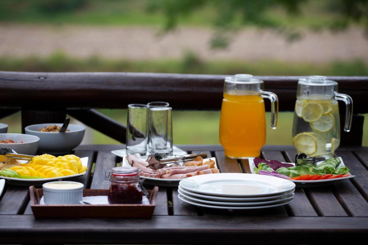 Emhosheni River Lodge *